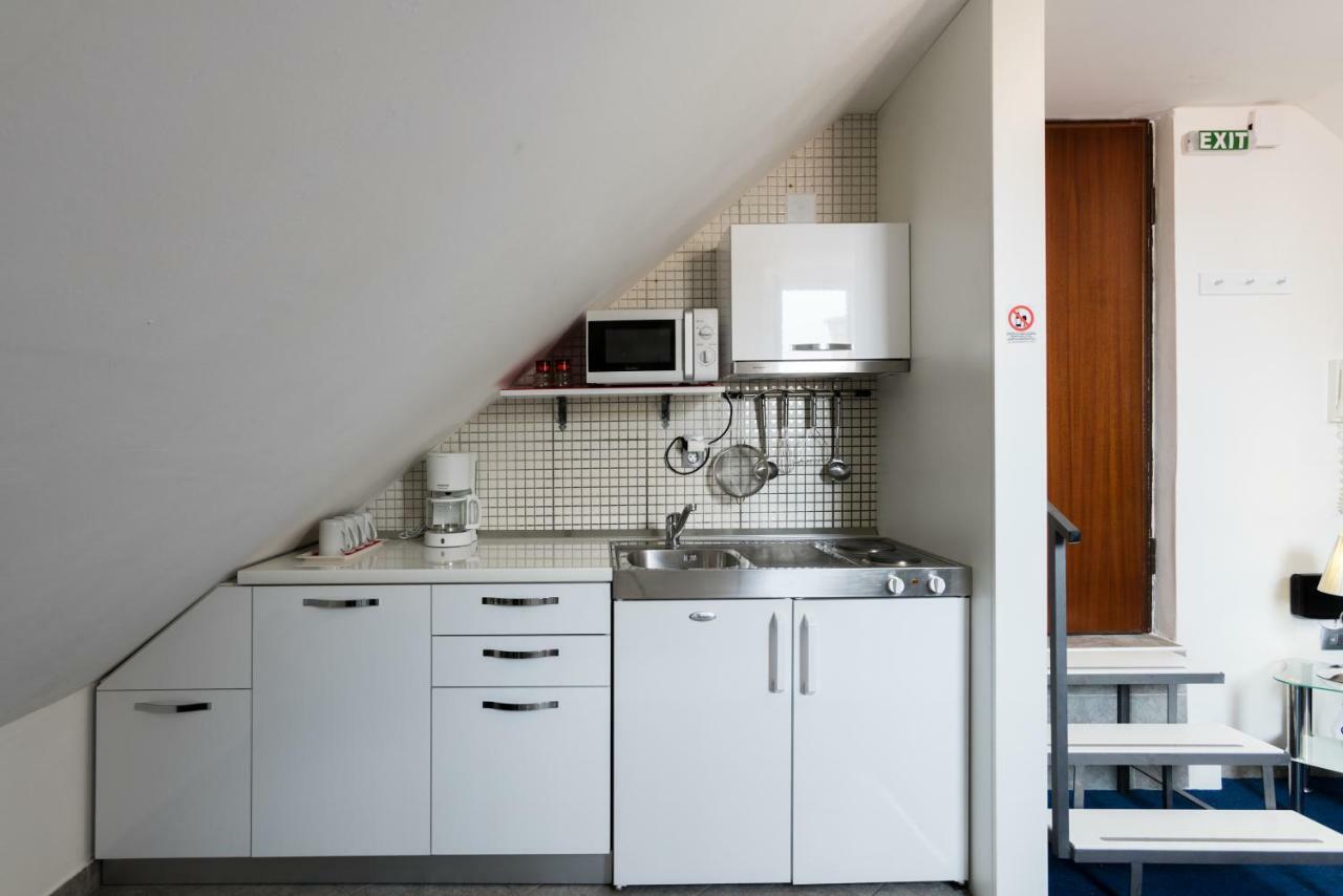 Nona Lena Studio Apartment Split Exterior foto